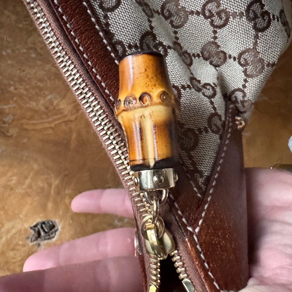 Gucci Signature Brown and Tan Hobo Bag **Entrupy Certified - Picture 16 of 16